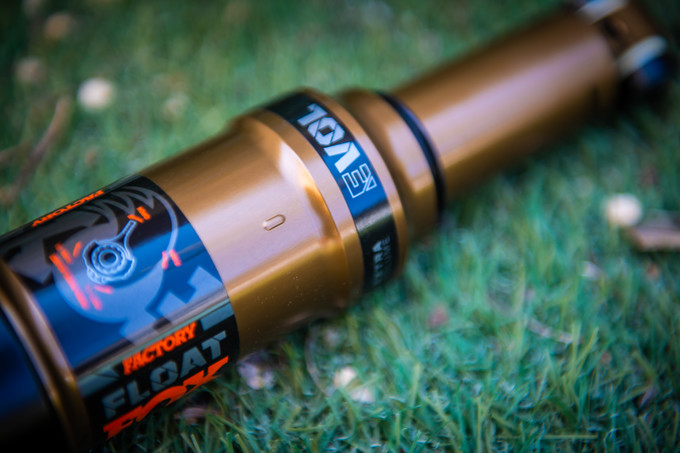 FOX FLOAT EVOL FACTORY KASHMA 165×35 FOX FLOAT EVOL FACTORY KASHMA 165×35 FOX FLOAT Factory Rear Shock